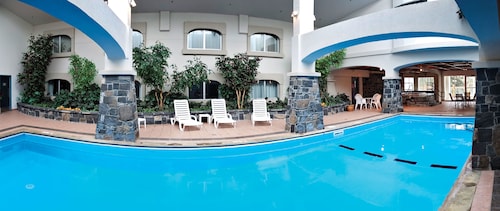 Rundlestone Lodge