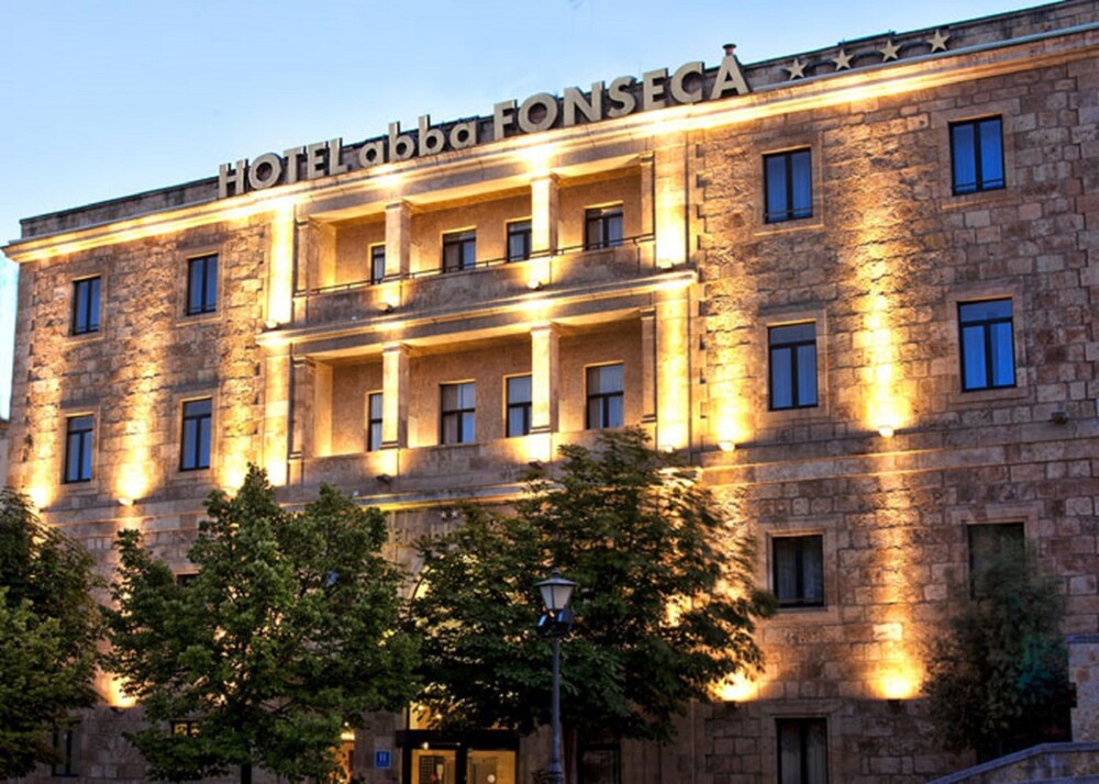 Fachada del hotel
