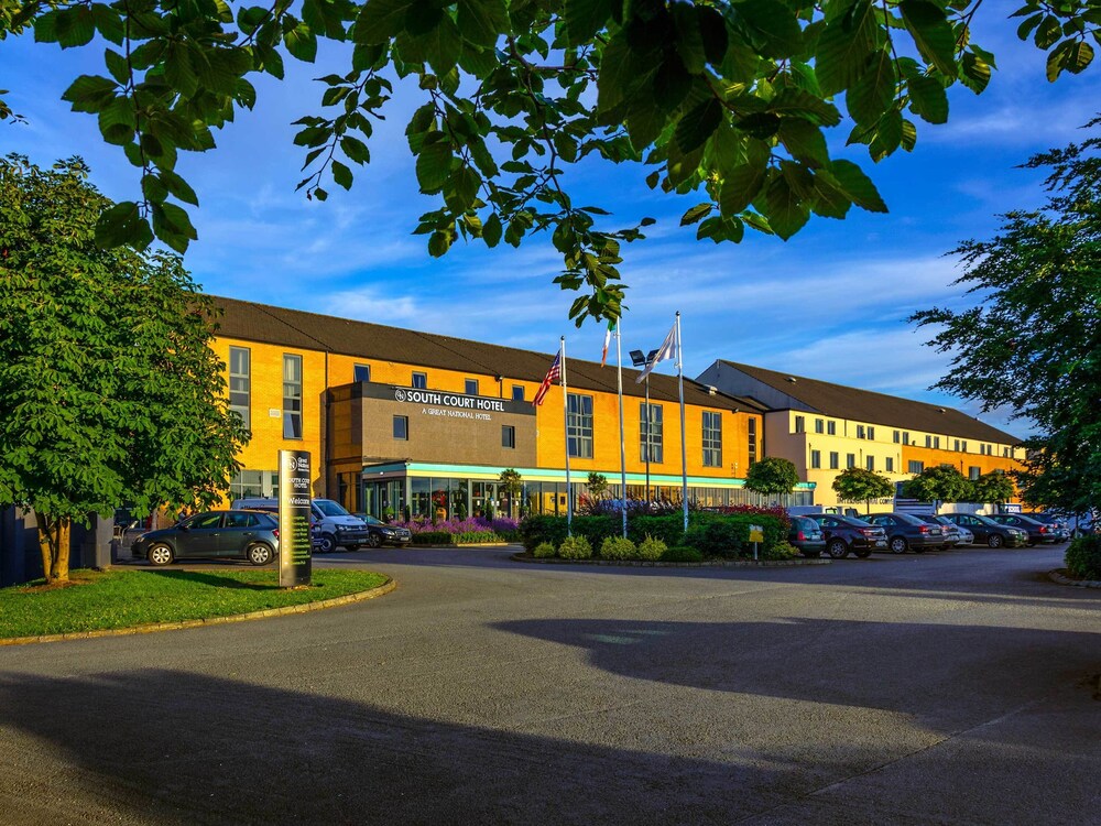 Hotel Front
