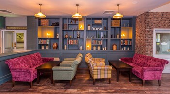 Hotel Bar