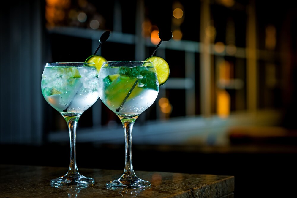 Hotel Bar