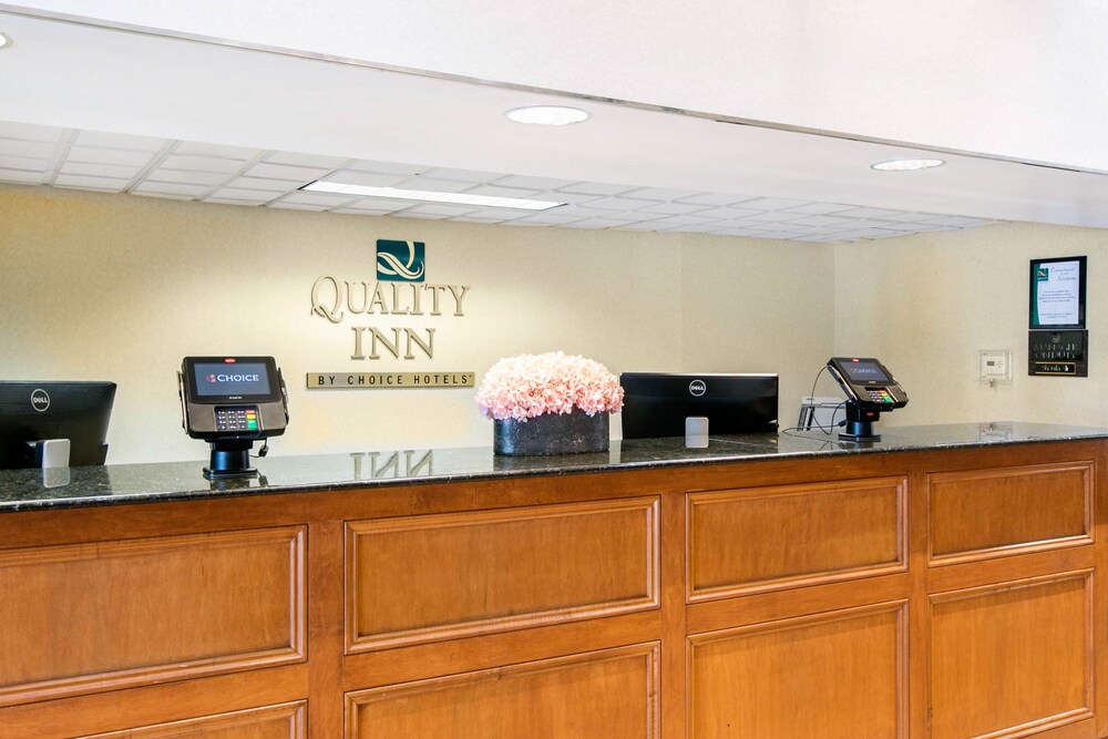 Concierge Desk