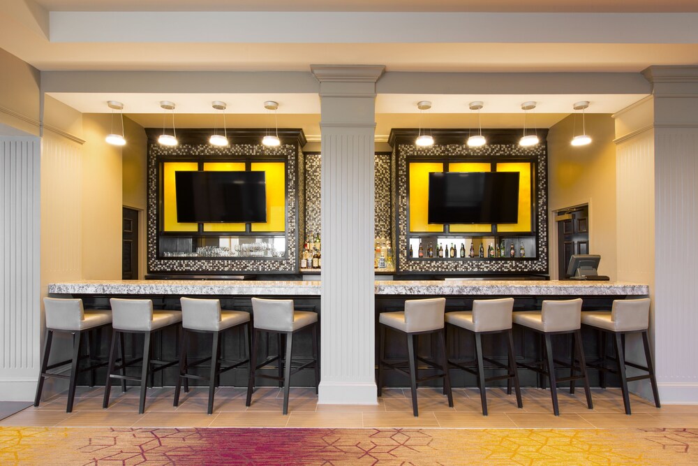 Hotel Bar