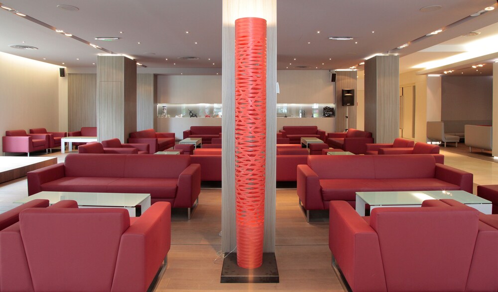 Hotel Lounge
