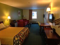 Suite, 1 King Bed, Smoking