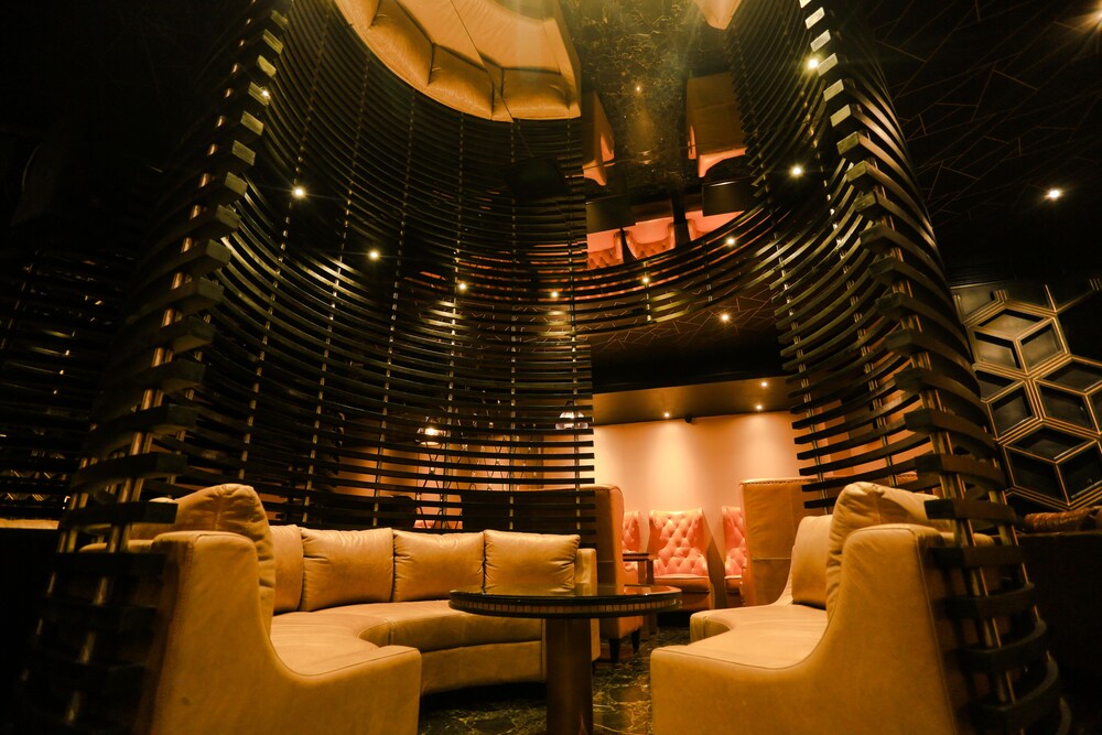 Hotel Lounge
