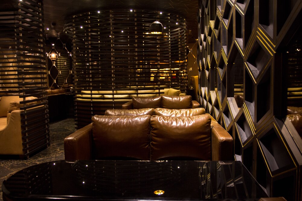 Hotel Bar