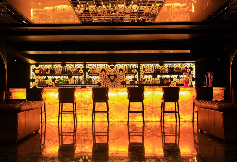 Hotel Bar