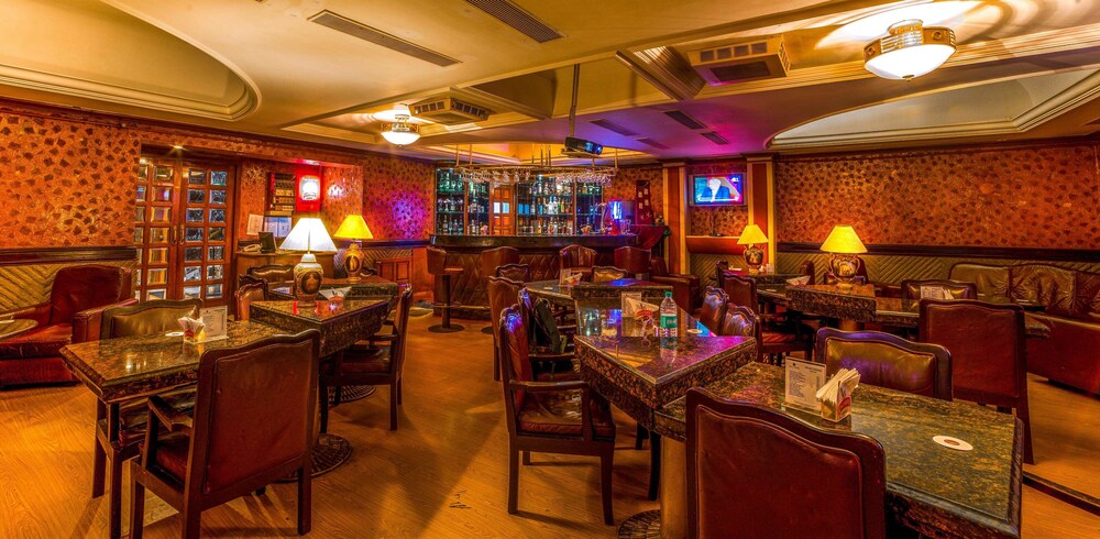 Hotel Bar