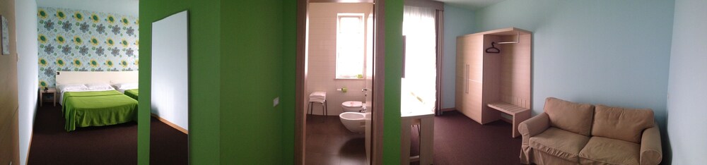 Guestroom