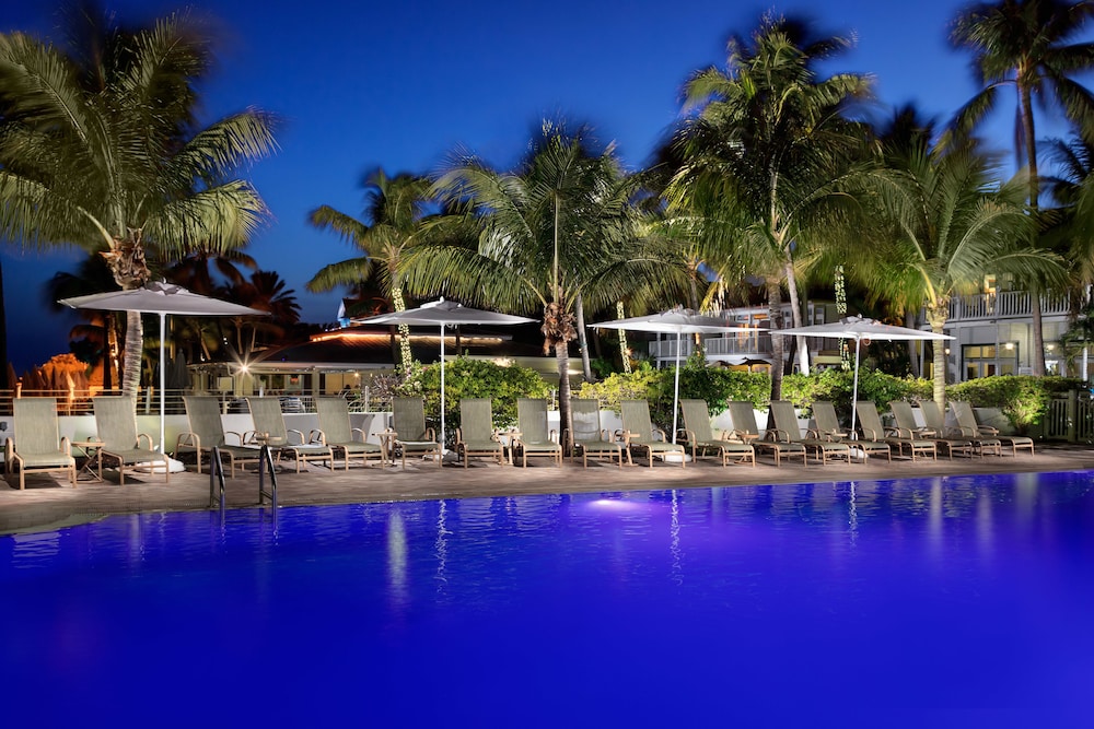 Outdoor pool, Southernmost Beach Resort