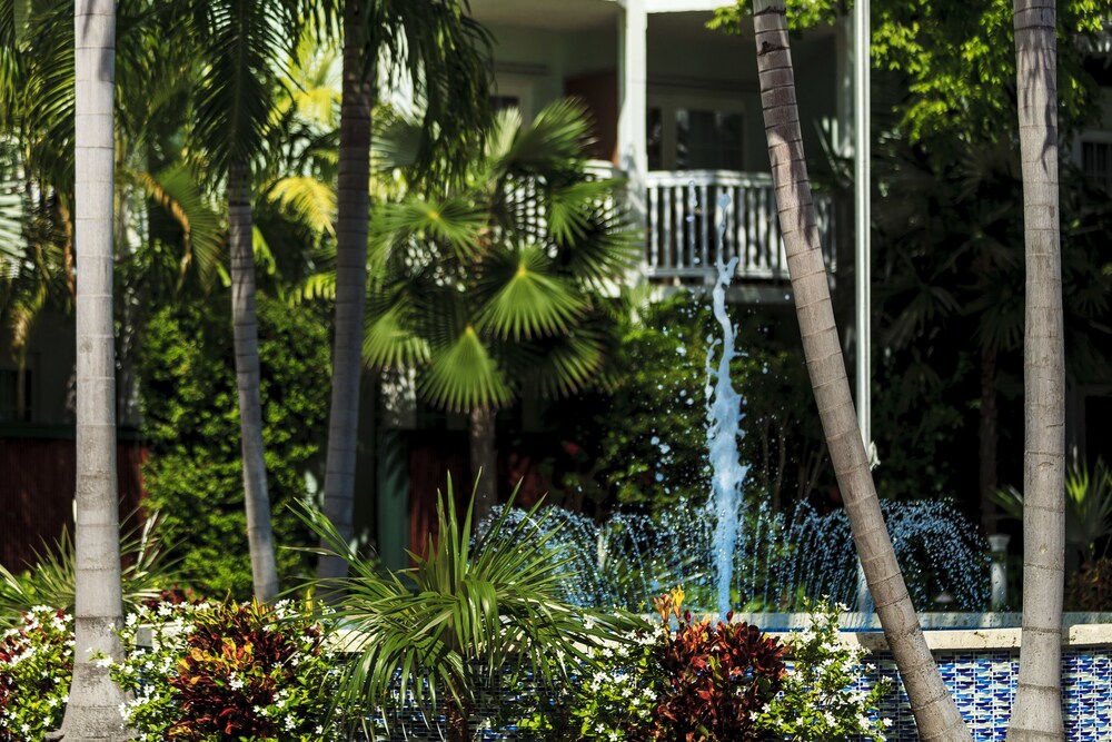 Property grounds, Southernmost Beach Resort