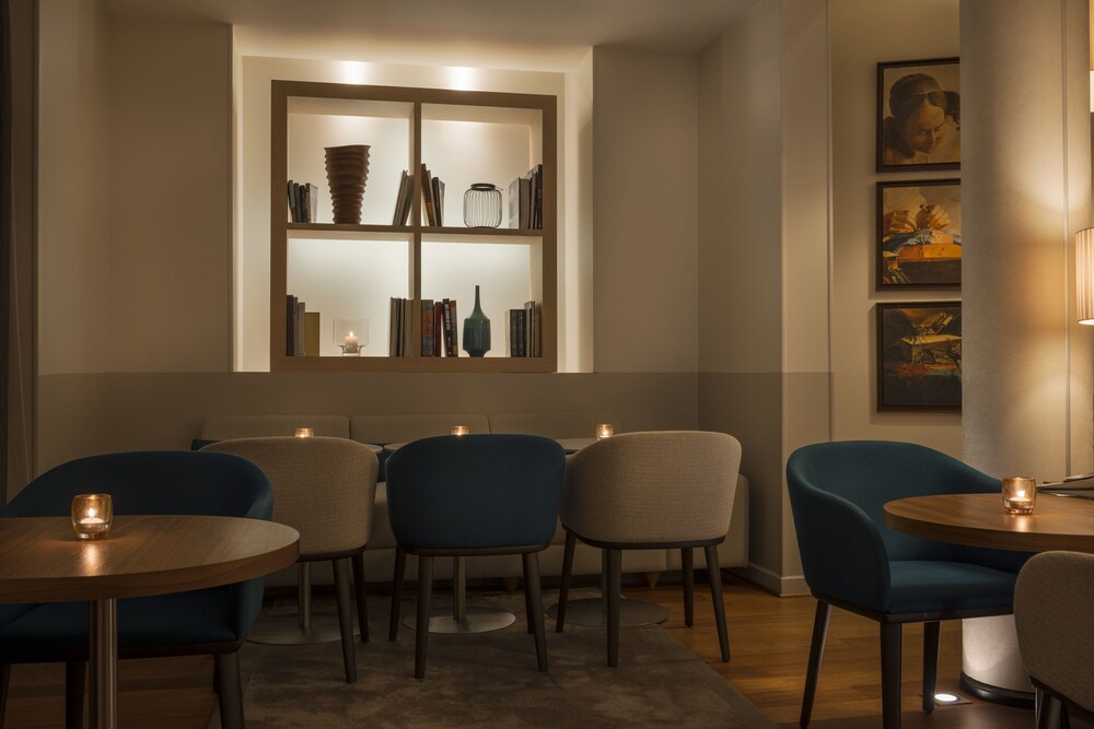 Bar-salon de l'hôtel
