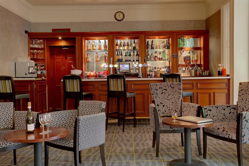 Hotel Lounge