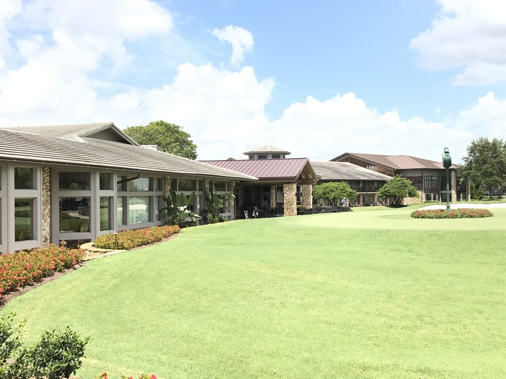 Courtyard View