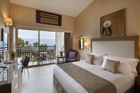 Superior Siam Room, Pool View