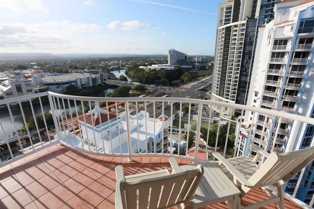 3 Bedroom Sub Penthouse - Balcony