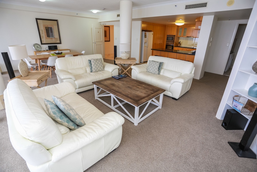 3 Bedroom Superior - Living Area