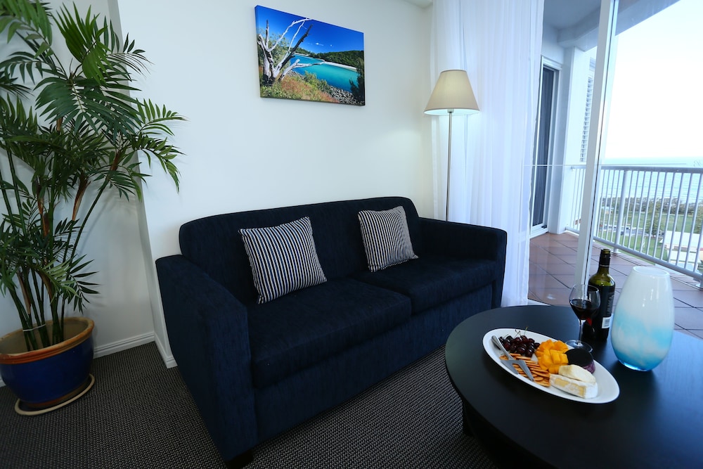 2 Bed Sub Penthouse - Living Area
