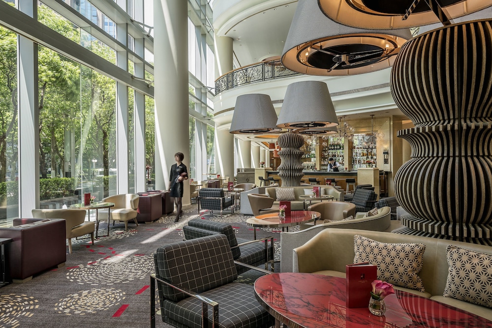 Hotel Lounge