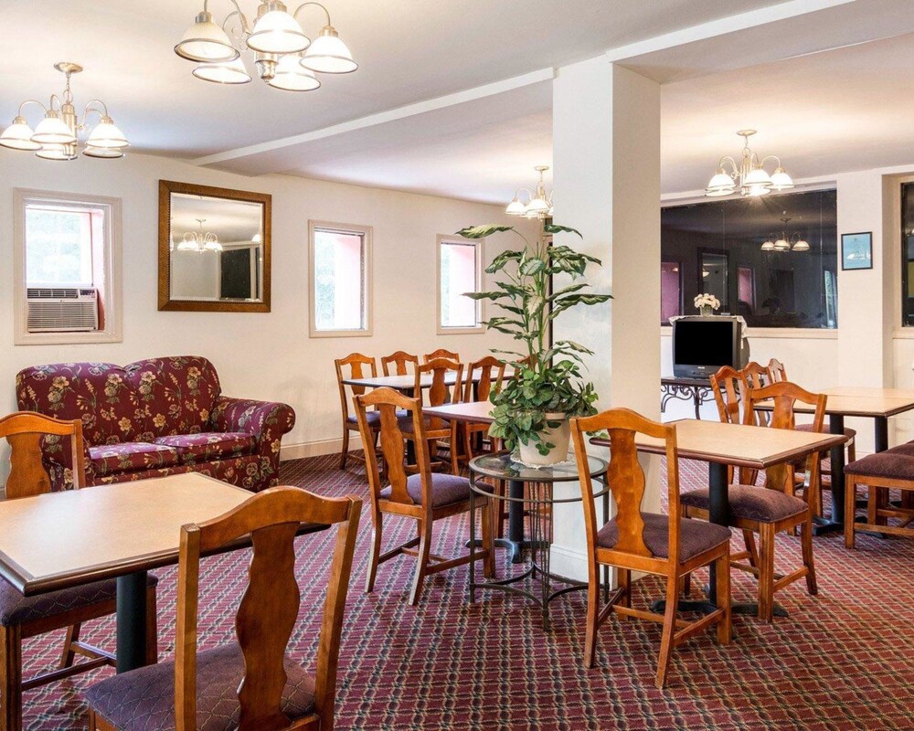 Salle de petit-déjeuner