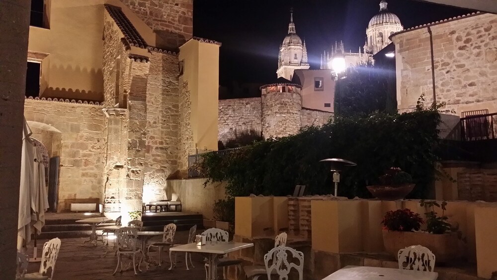 Courtyard View