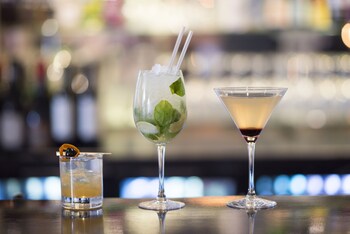 Hotel Bar
