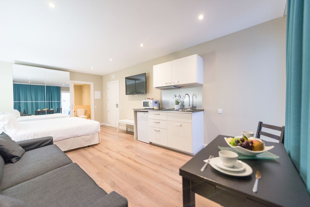 Loft, Terrace, Ground Floor (Double) - In-Room Kitchen