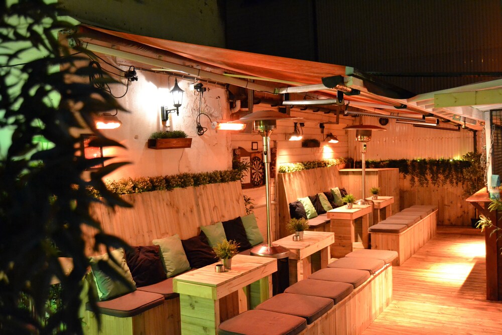 Hotel Bar