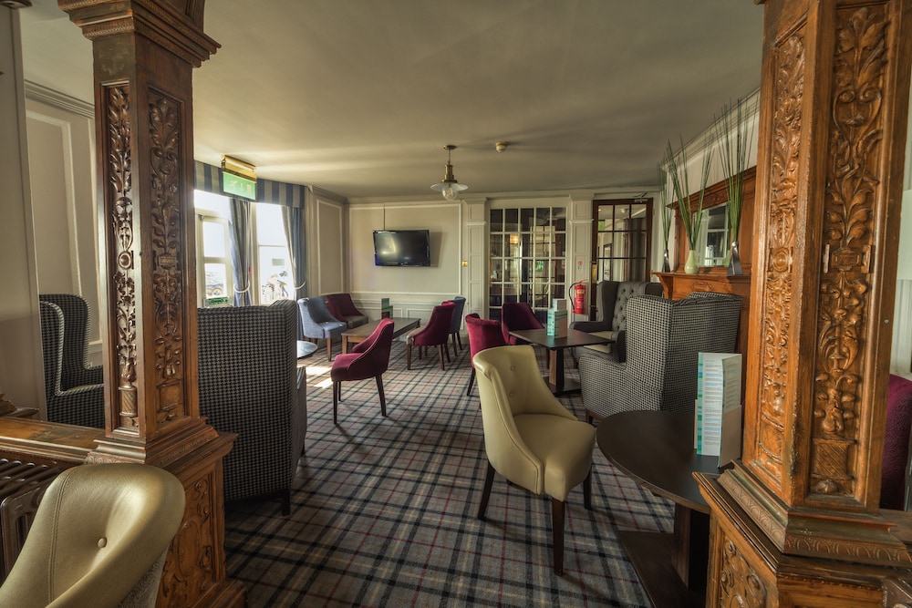 Hotel Lounge