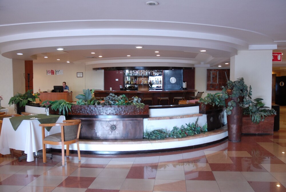 Hotel Bar