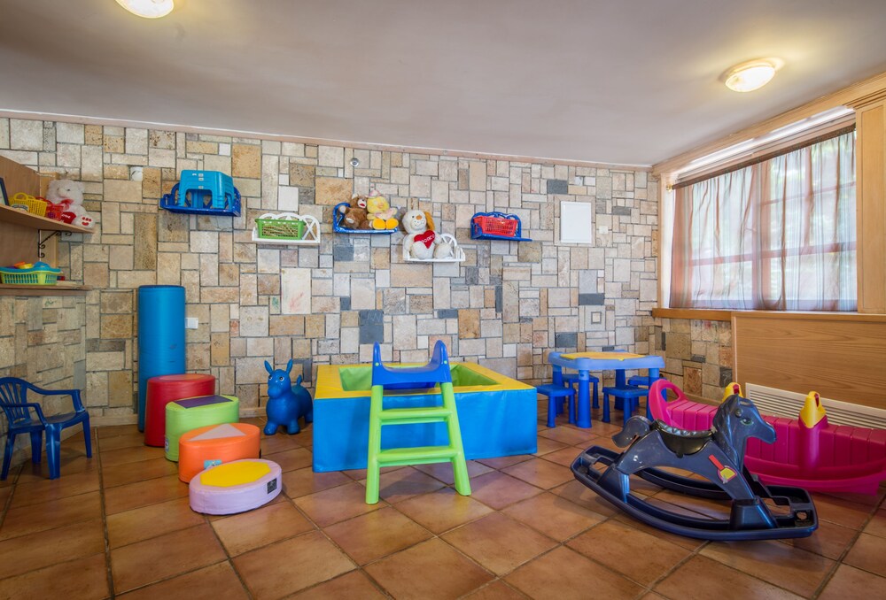 Childrens Play Area - Indoor