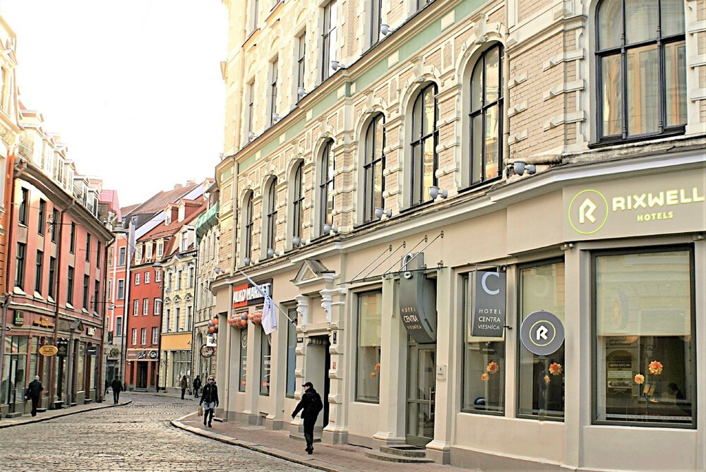 Hotellin julkisivu