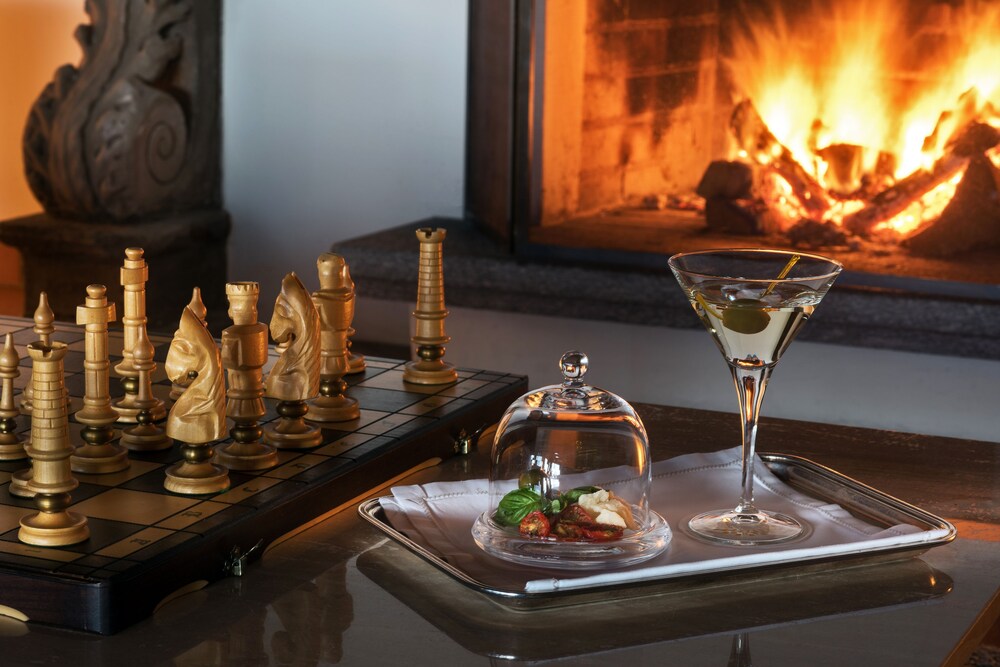 Hotel Bar