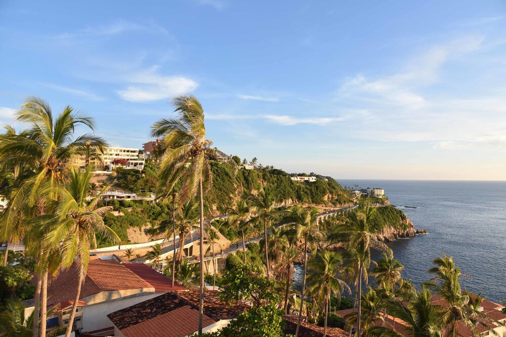 Beach/Ocean View