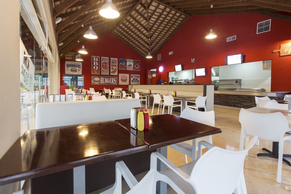 Food Court