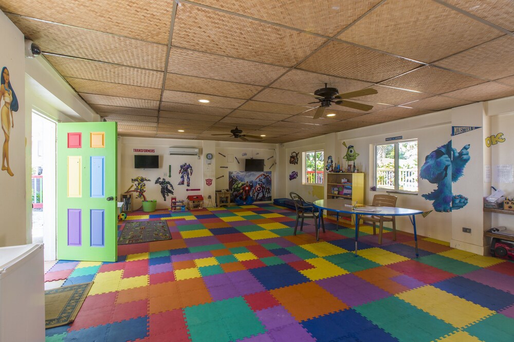 Childrens Play Area - Indoor