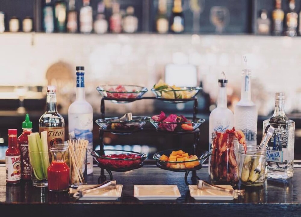 Hotel Bar