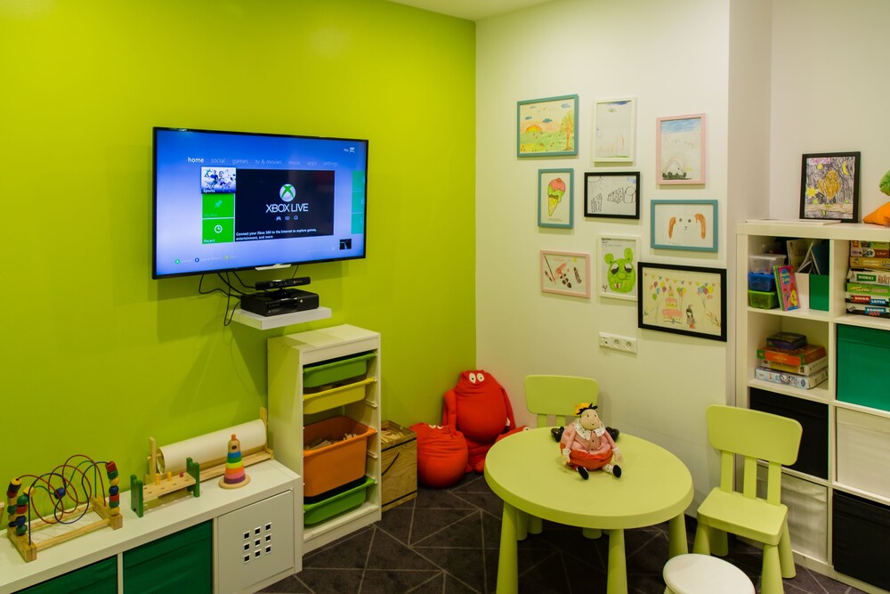 Childrens Play Area - Indoor