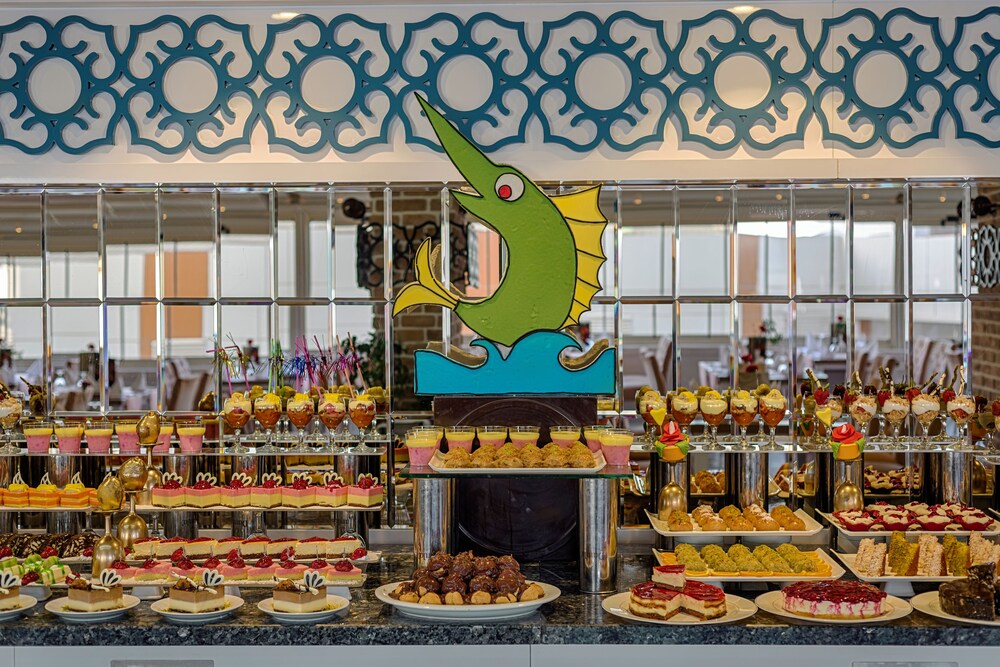 Food Court