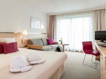 Berlin Vacations - Novotel Berlin Mitte - Property Image 1