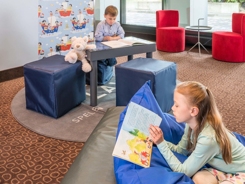 Childrens Play Area - Indoor