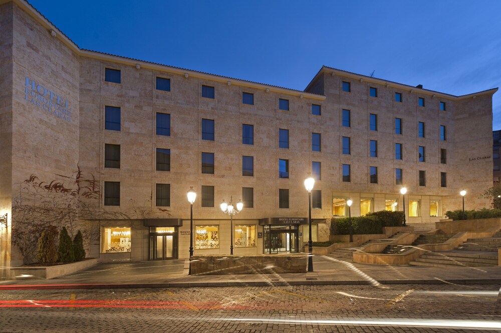 Fachada del hotel