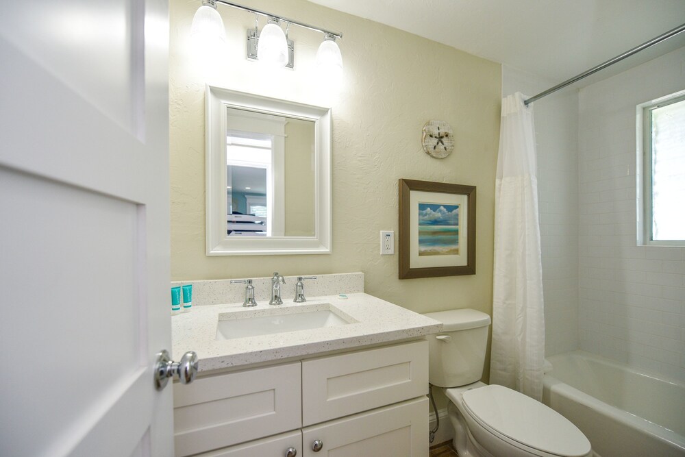 Luxury Room, 2 Bedrooms - Bathroom
