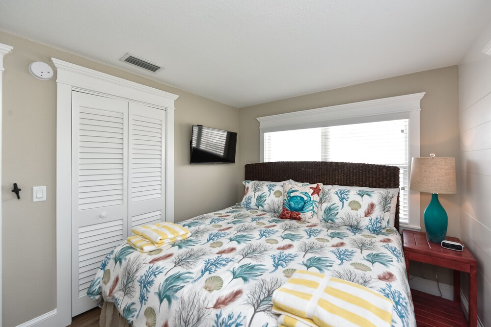 Suite, 2 Bedrooms - Guestroom