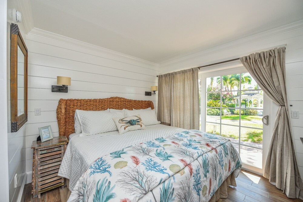 Studio, 1 King Bed - Guestroom