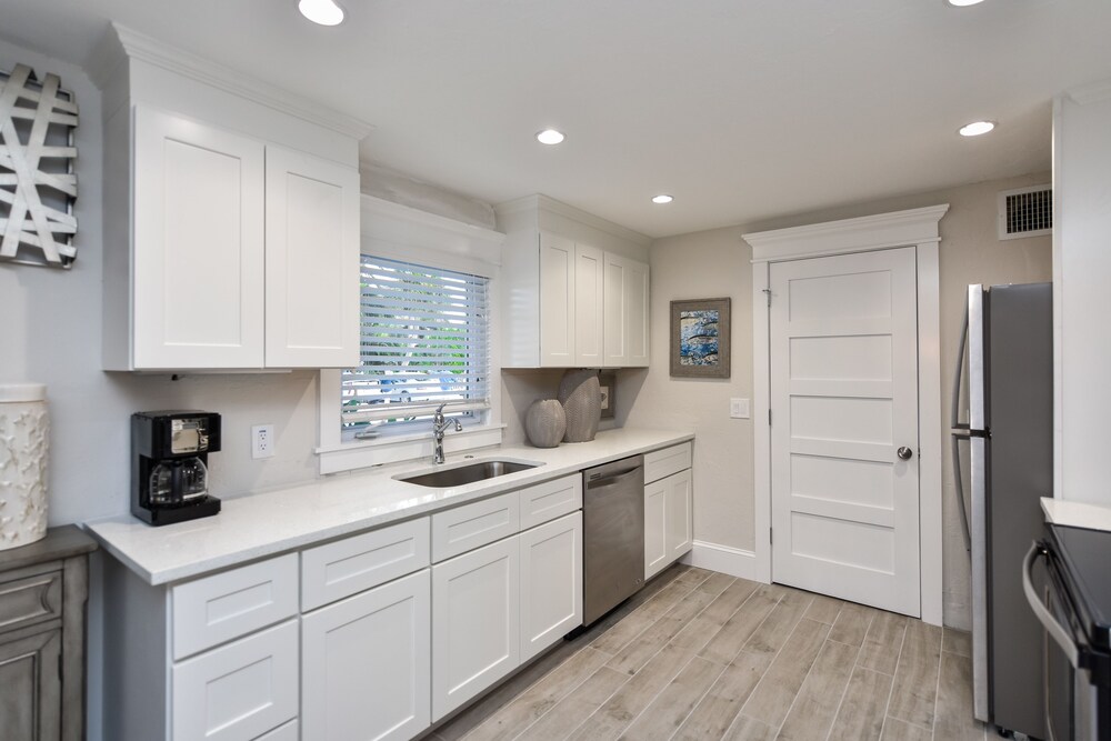 Honeymoon Suite, 1 King Bed with Sofa bed - In-Room Kitchen