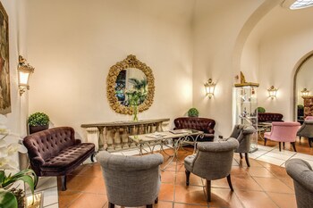 Hotel Lounge