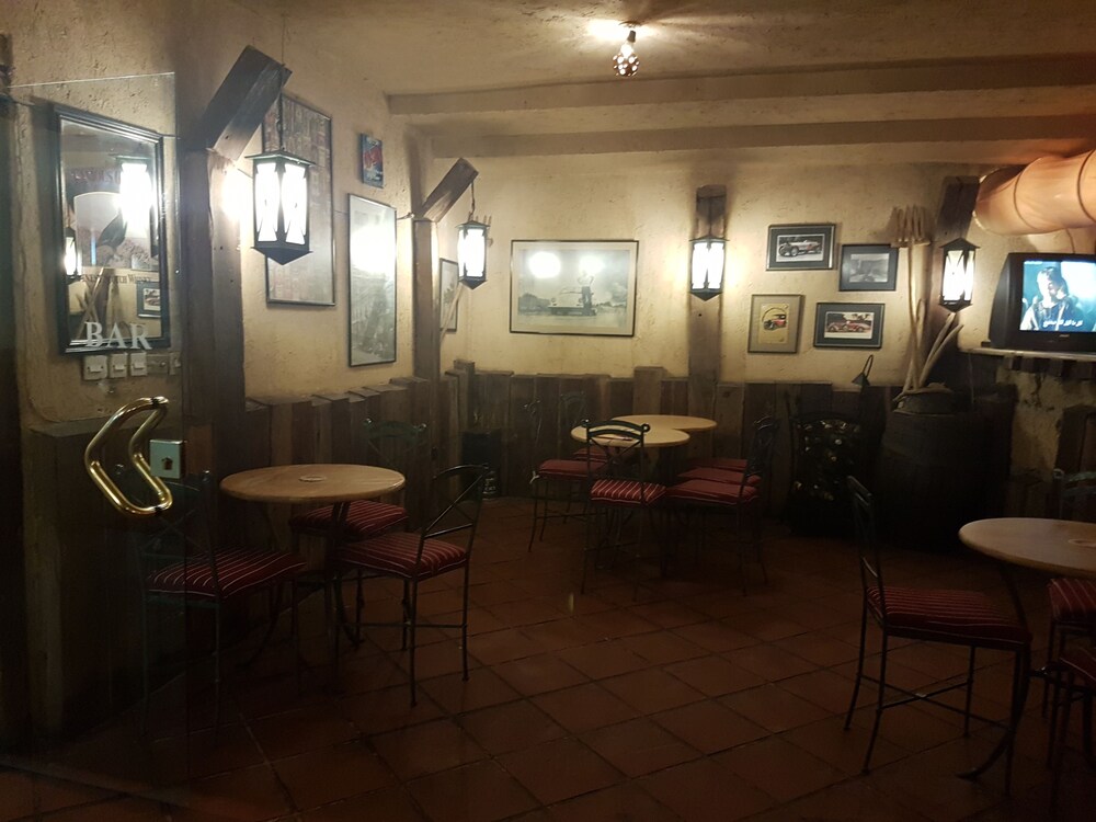 Bar-salon de l'hôtel