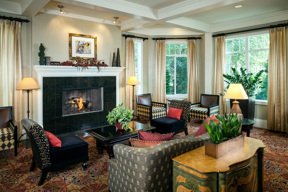 Executive Lounge
